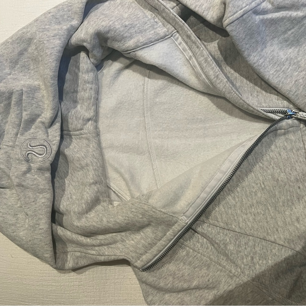 LULULEMON SCUBA OVERSIZED HOODIE - Picture 8 of 8
